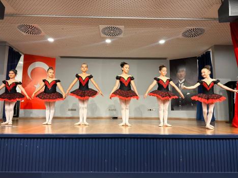 Galeri - Ümraniye Sanat Akademisi - Ümraniye Sanat Okulu